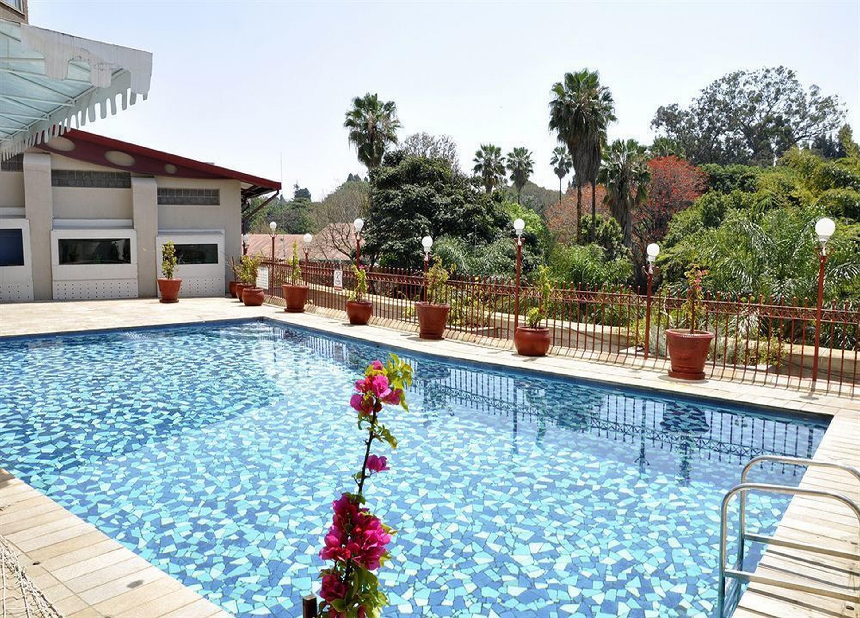 Hotel Monomotapa Harare Exterior foto